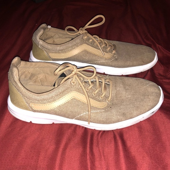 Vans - Picture 2 of 4